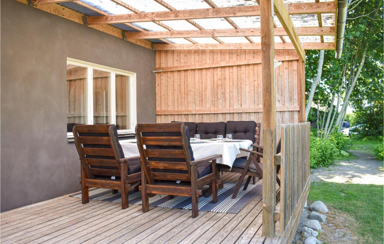 2 Bedroom Amazing Home In Fjaelkinge 외부 사진